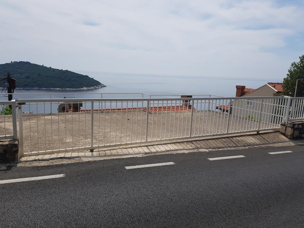 Apartment Dove With Sea View And Free Parking Дубровник Экстерьер фото